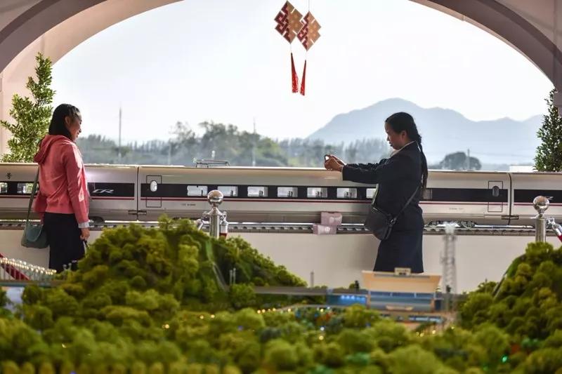 为什么现在那么多老外来中国旅游,为什么外国人去中国都觉得中国好