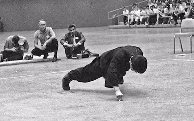 李小龙有多崇拜周星驰,周星驰崇拜李小龙