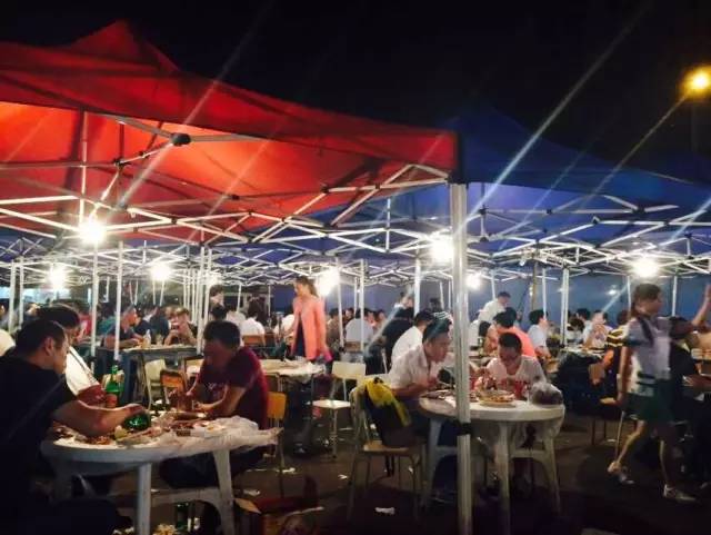 宁波海鲜夜排档一条街象山,又到吃晚餐的时候