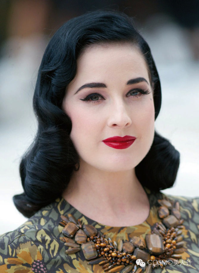 #你画的不是眼线是灵魂#竟然瞎画十年还不自知！