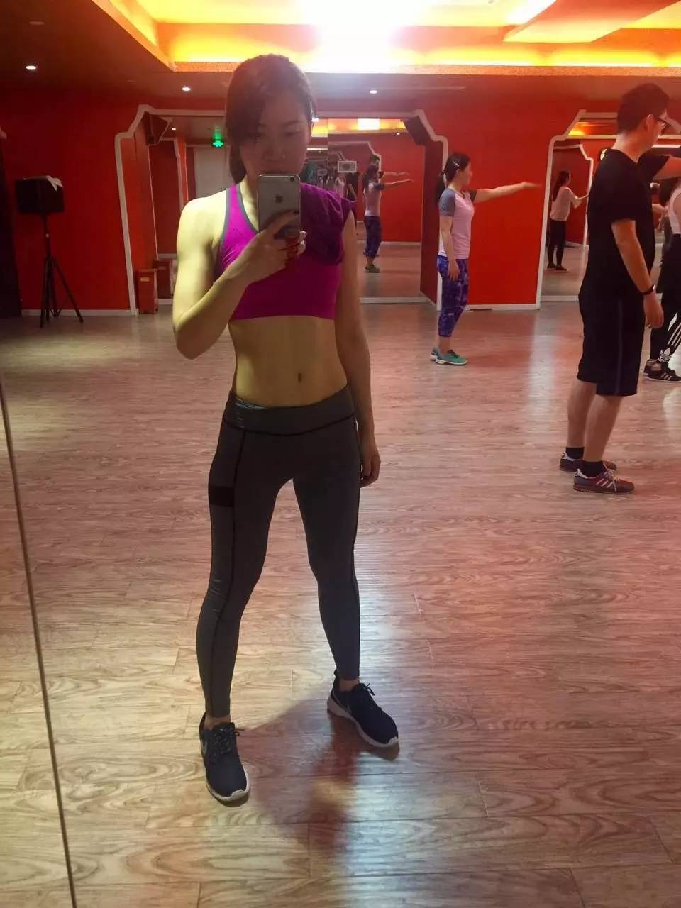 生活家┃前方有马甲线妹子出没春熙的朋友请注意