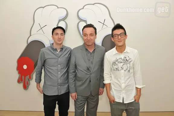 优衣库什么时候才会上kaws,kaws优衣库有人穿吗