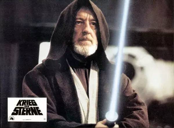 无厘头鼻祖，竟然是某大导演全家齐上阵黑武侠片的这部喜剧