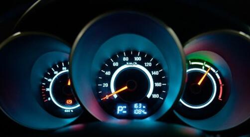 长安逸动plus还是选择长安逸动24款,长安逸动纯电动汽车