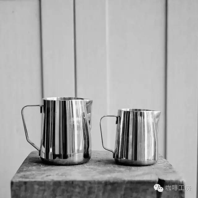 新手选咖啡拉花针还是拉花缸好,拉花拿铁用什么花缸好