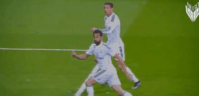 C罗比梅西到底差在哪？不吹也不黑我们用脚说话