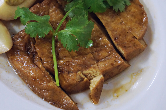 用一碗粥温暖一座城,用一锅温暖的粥来暖昨天的冷