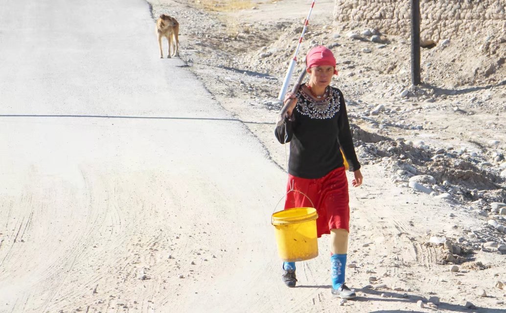 探秘帕米尔高原塔吉克族,帕米尔高原上的塔吉克族族人