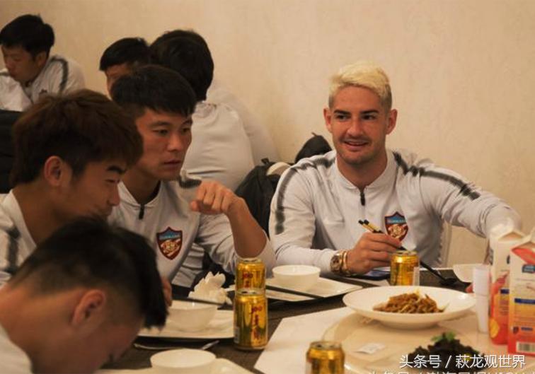 重金也砸不动外援?卡帅只挖来弟弟!权健宁痛失邹正也不换兽腰!