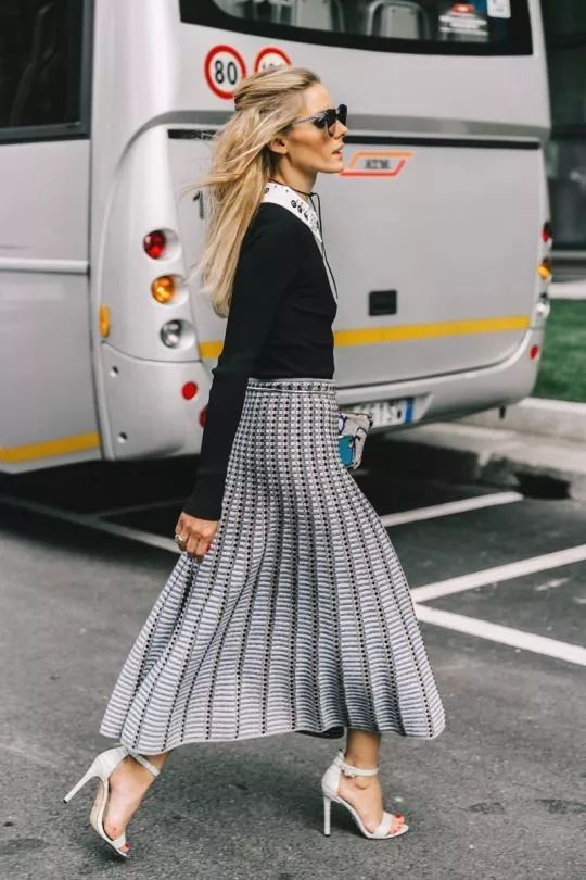 2018年不用大毛衣+仙女裙，你还敢说自己时髦？