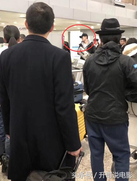 张翰过安检戴手表视频,张翰戴手表过安检