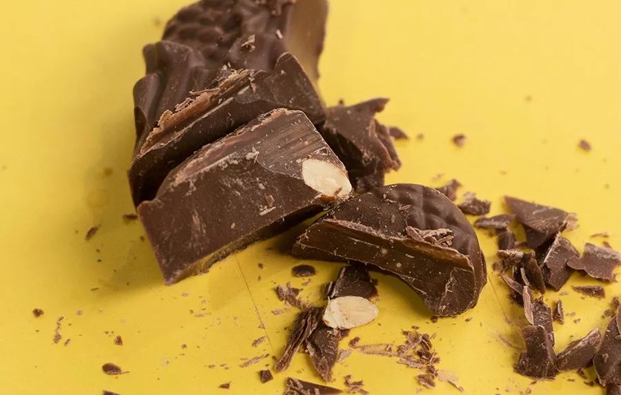 东南亚最好吃的虾片牌子,新加坡餐厅里的虾片