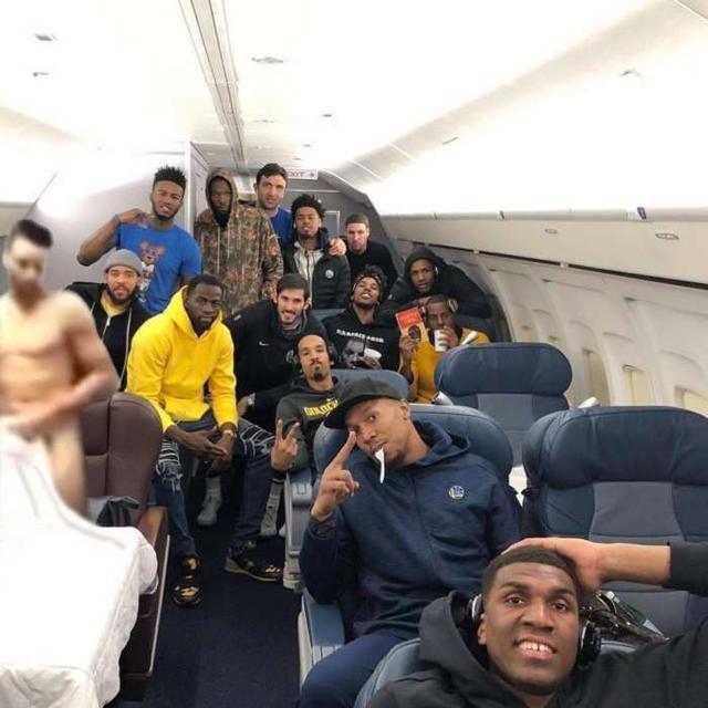 勇士库里搞笑合集,nba勇士队库里搞笑时刻