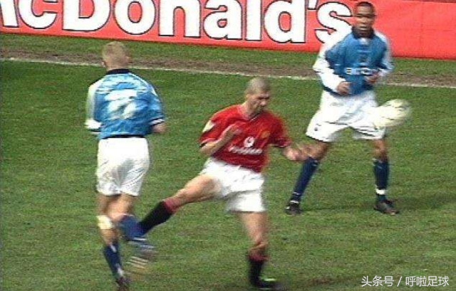 施连志飞踹高峰的牌了吗,施连志飞踹高峰赛后采访