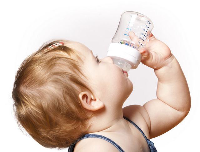 宝宝嗓子红肿可以喝蒲地蓝吗,扁桃体发炎吃蒲地蓝和抗病毒可以吗