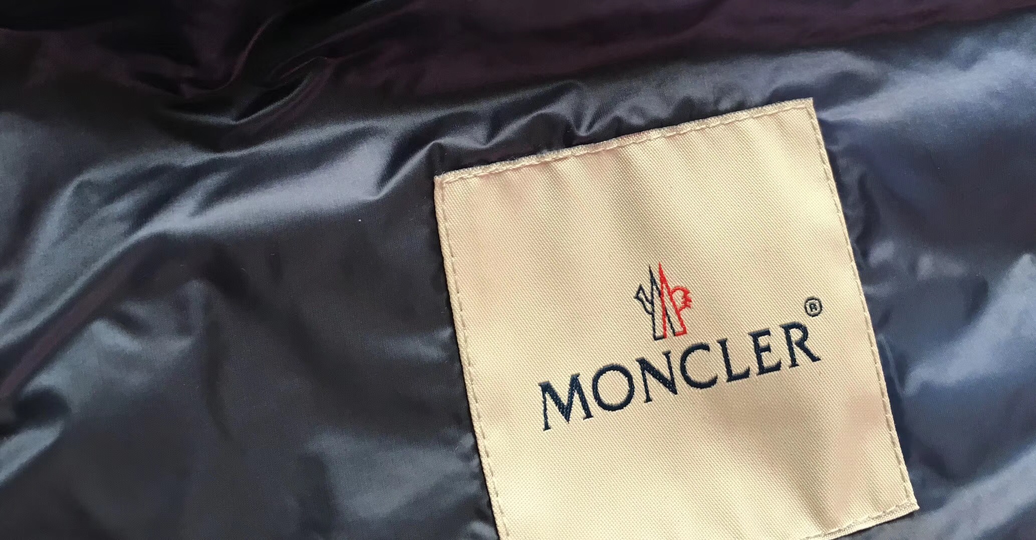 moncler蒙口羽绒服好在哪,Moncler蒙口羽绒服