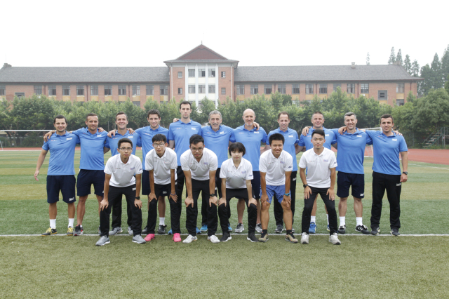 中国大力发展校园足球政策,那些年我们追过的足球