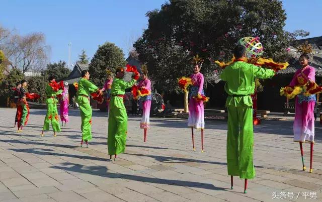 动起来民族舞,社火巡游最年味