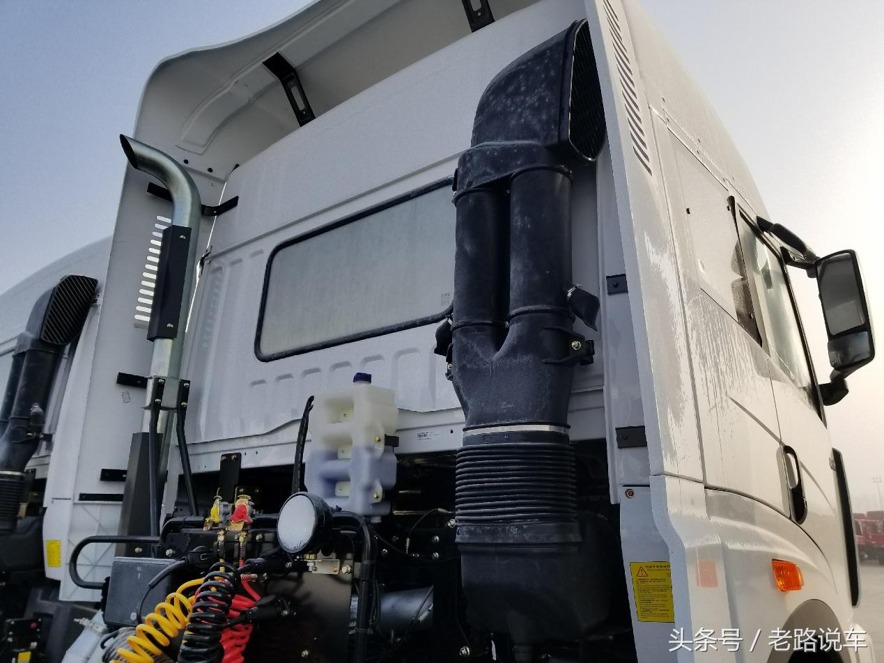 解放新大威后8轮领航版动力多大,新大威是哪个系列的车