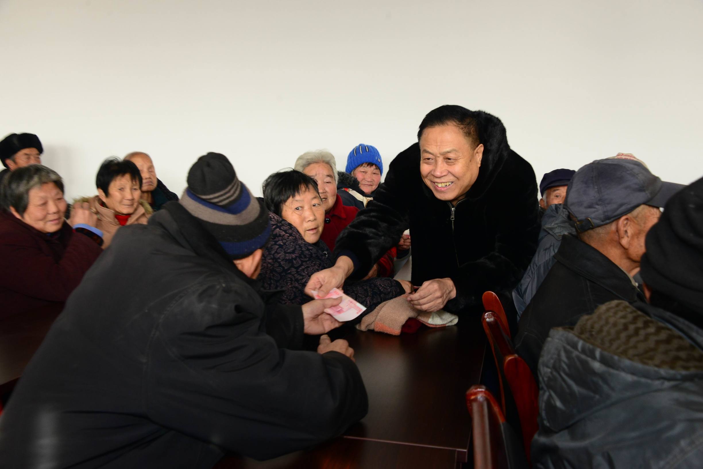 高碑店新凯汽车集团张振堂身价,新凯集团张振堂董事长