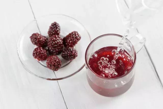 女神必备：养颜花果茶