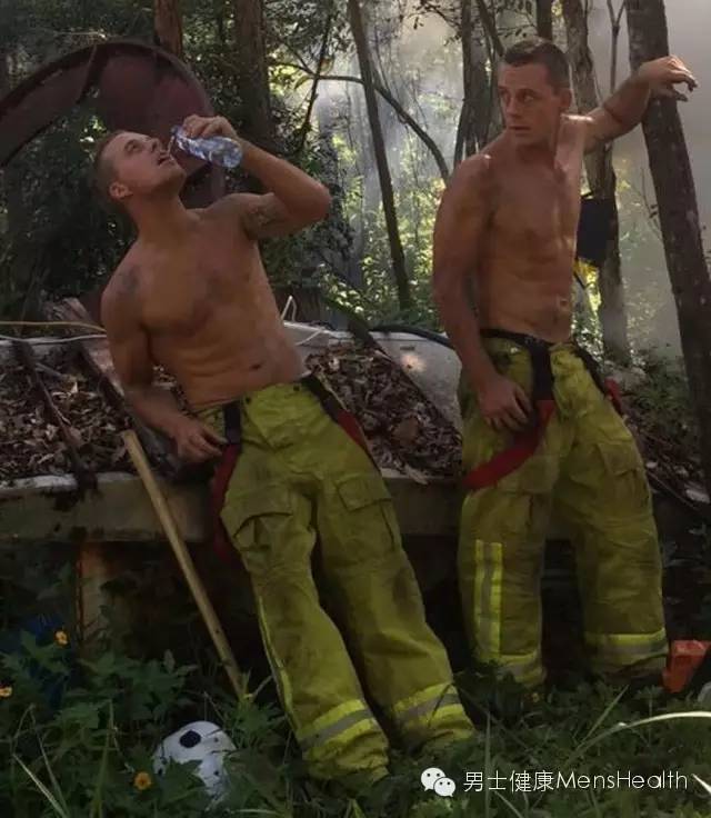 热、热、热澳洲消防员的舔屏肌肉大片这身材性感到没朋友