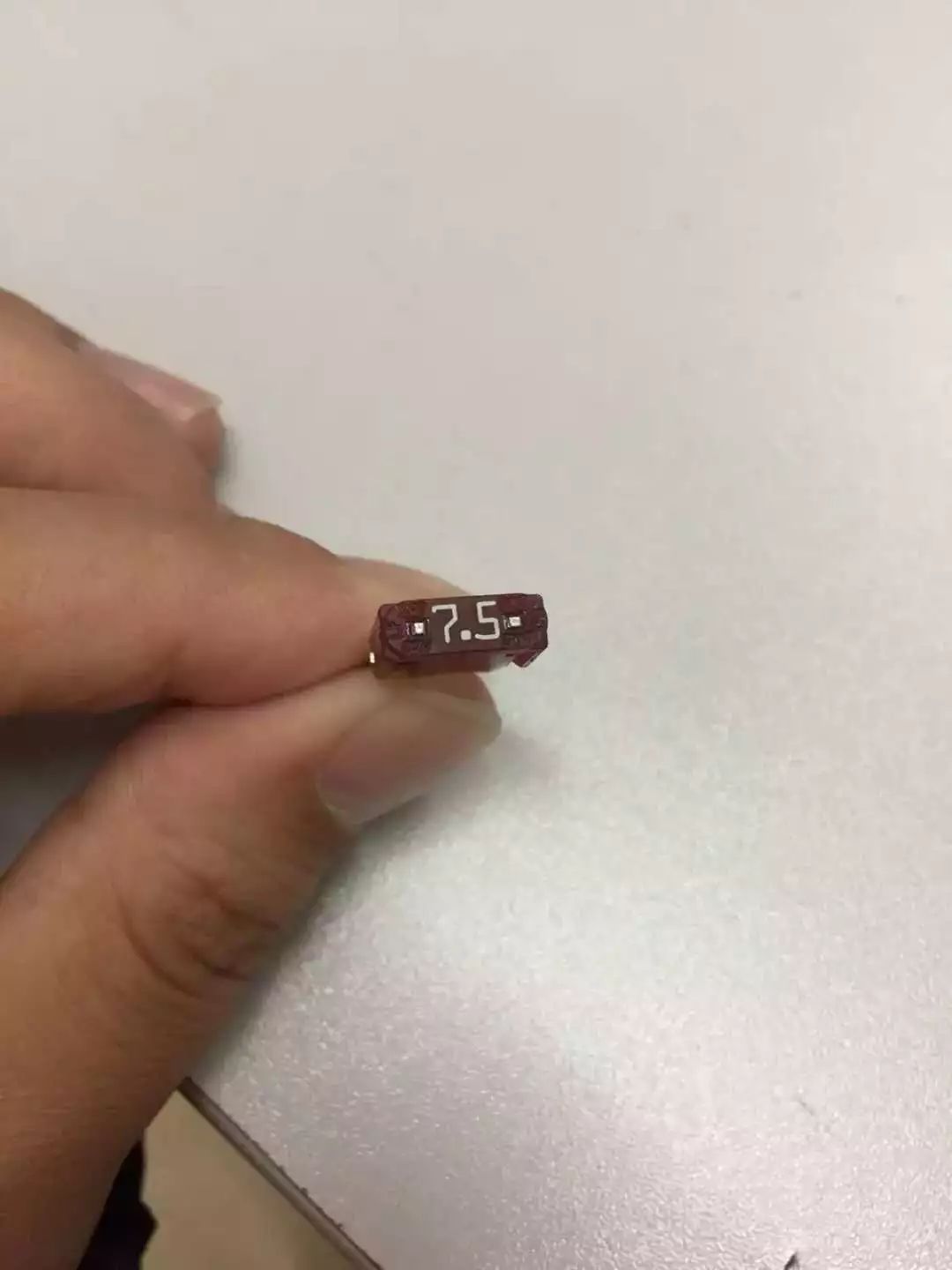 雨刷不喷水了，只花一块钱，自己解决！