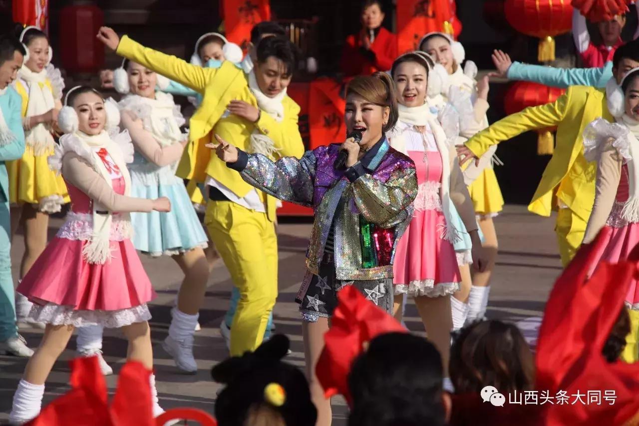 偶遇阎维文朱迅,朱迅东西南北贺新春是春晚吗