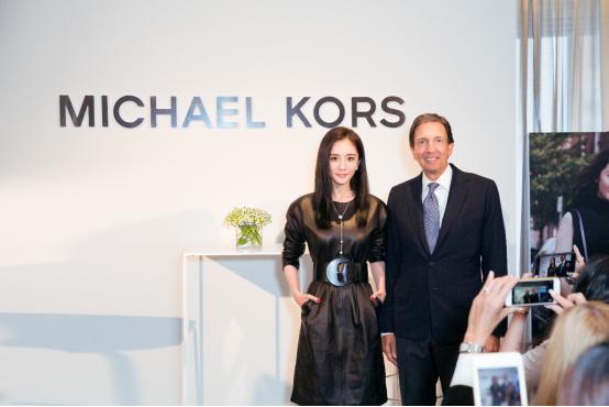 带货女王“杨幂”成为MK全球代言人，她是否能成功拯救“MK”