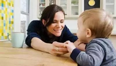 还在责备孩子英语成绩不好？那是因为没做好“听说读写”这4点！