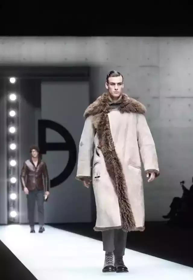 米兰时装周惊艳作品,米兰时装周高燃片段