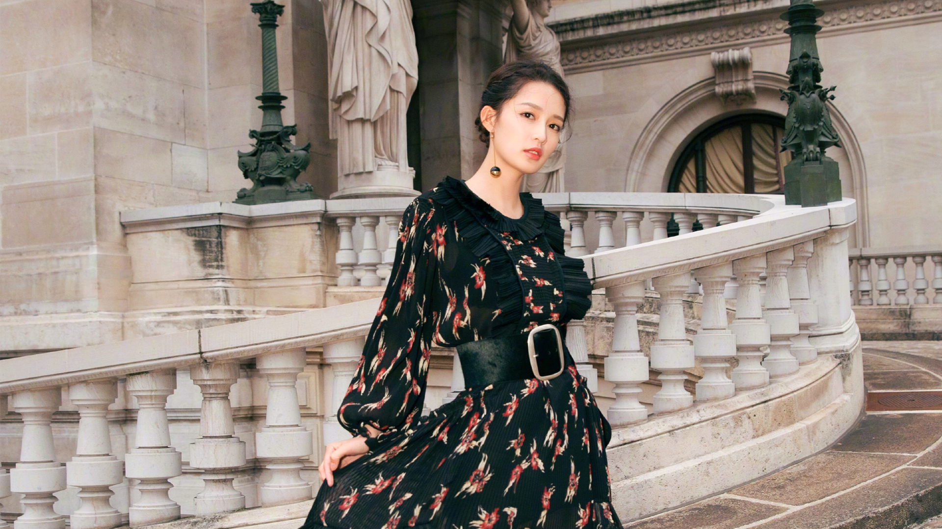 跟女生第一次微信聊天怎么找话题,和女生微信聊天的话题100个