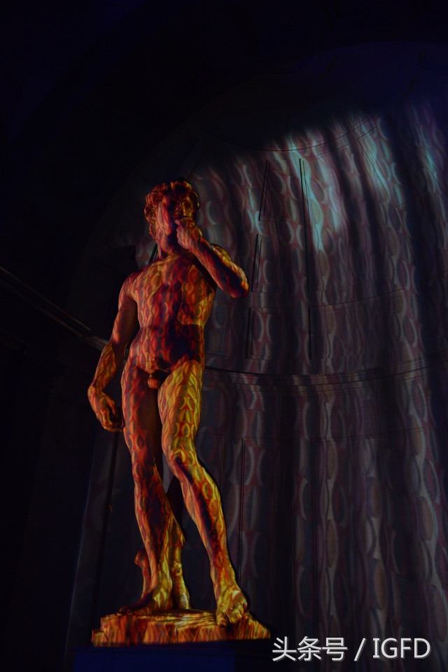 全球最懂时装和工艺的，其实是男人-拷贝