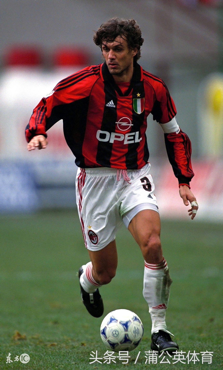 足球界退役现场视频,足球有哪些退役号码