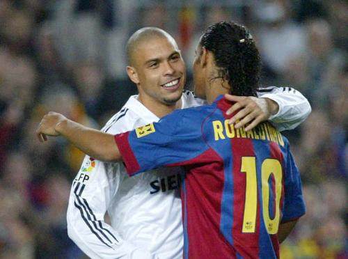 不变的小罗!用足球“整容”成功的男人