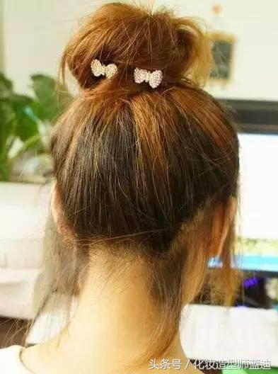 适合披着的扎发,披头散发怎么扎简单又漂亮