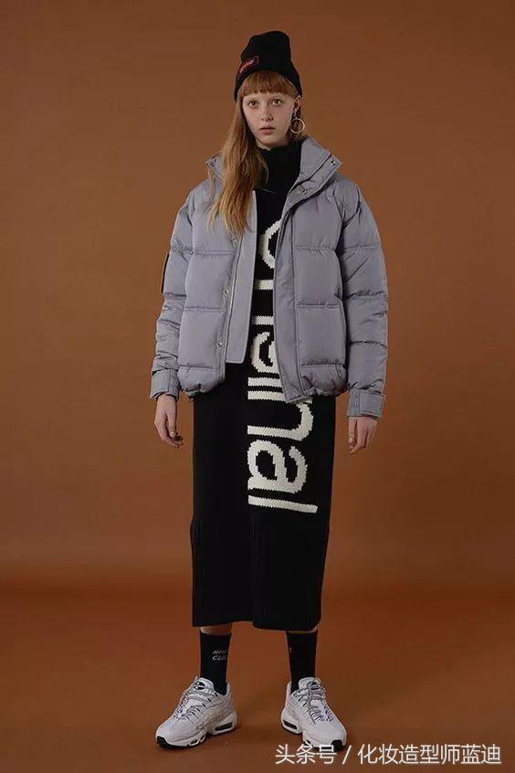 羽绒服搭配裙子冬天穿搭,羽绒服裙子冬日最强搭配