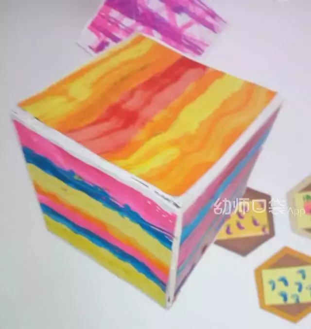 幼儿园废旧纸箱走廊环创吊饰双面,用废旧物品做关于冬天的手工吊饰