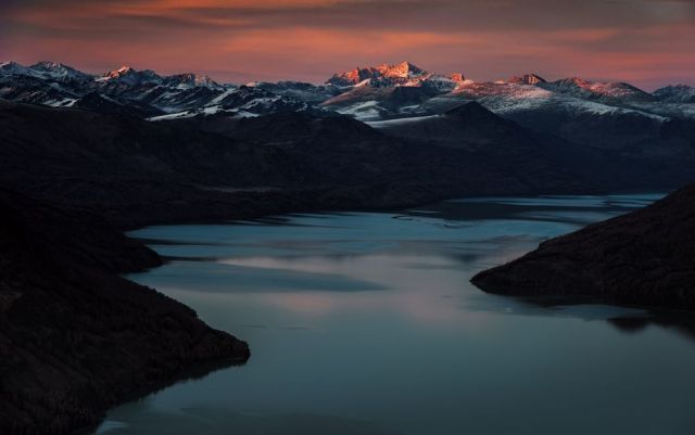 国内自驾帐篷露营地,国内的悬崖绝壁露营地