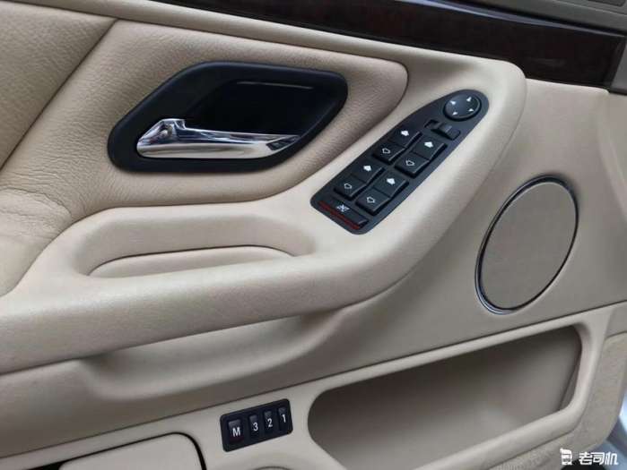 德系车的保值率有多低？当年极品宝马7系如今只要几万块