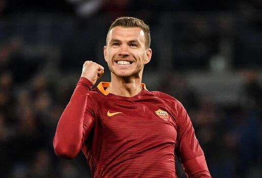 切尔西到底多缺前锋?全英国都拿它开涮,200斤胖子“被加盟”