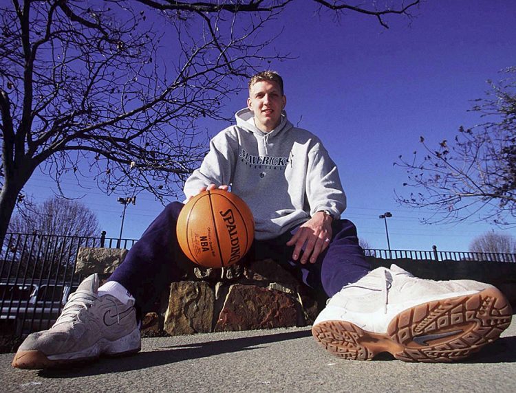 家有雏鹰初长成!独砍27分打爆骑士替补席,他不是隆多二号!