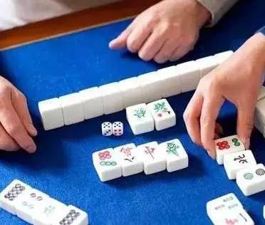 老北京人麻将桌上的那点乐事儿！