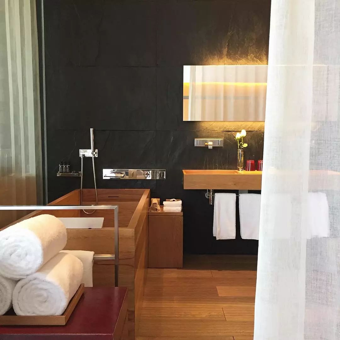 这些酒店里的润肤露、香皂不顺回家｜损失可太大了……