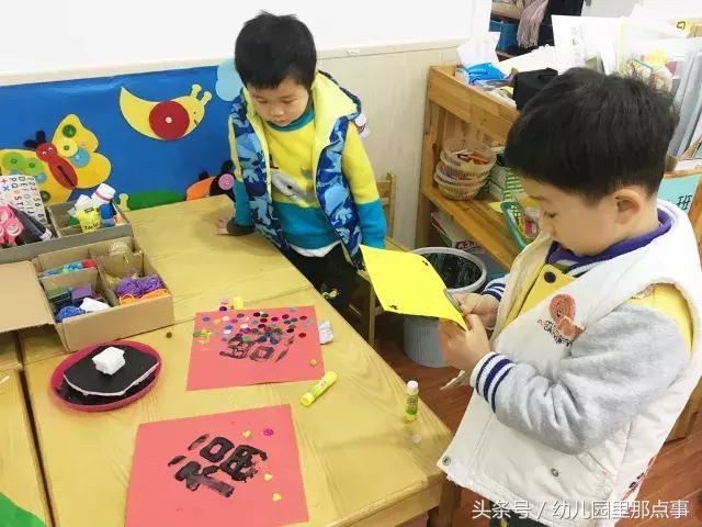幼儿园新年手工作品简单灯笼卡纸,新年福字灯笼手工幼儿园