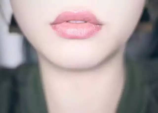 纪梵希哪些口红值得入,纪梵希的口红高档还是迪奥的高档