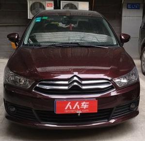 雪铁龙红色内饰,雪铁龙世嘉红色轿车