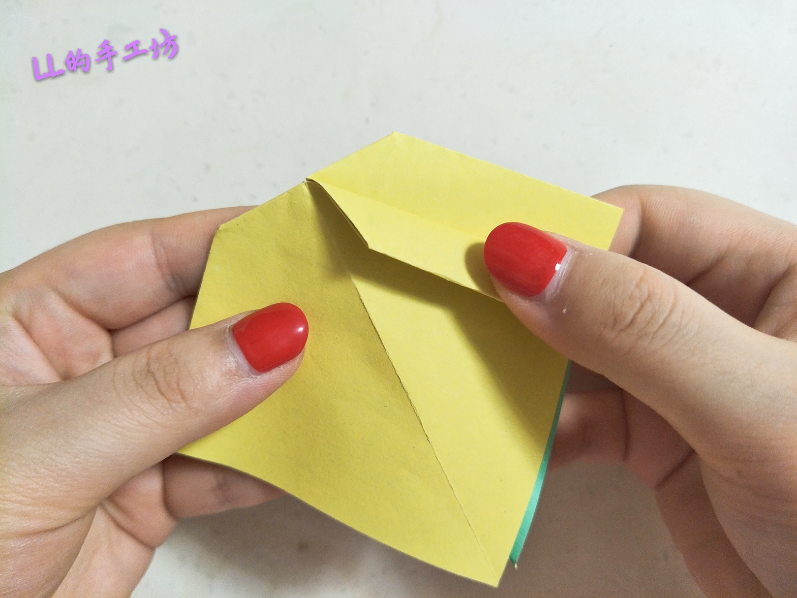 纸折的蝴蝶结教程,蝴蝶结怎么折出来简单又美丽