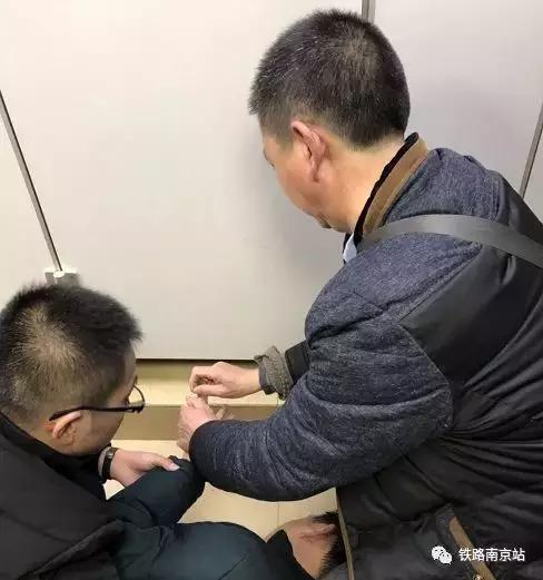 感动铁路人,感动火车站