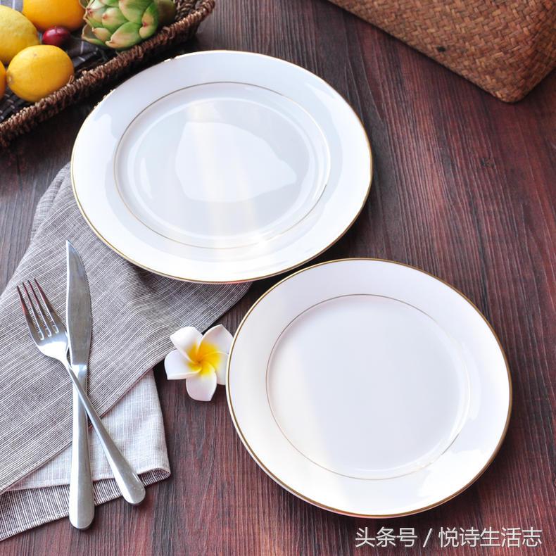 家里浪漫烛光晚餐布置,如何布置烛光晚餐